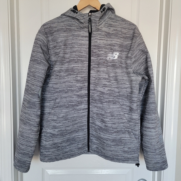 New Balance dry tech jacket size medium in a slate grey color. Spring jacket - Picture 4 of 10